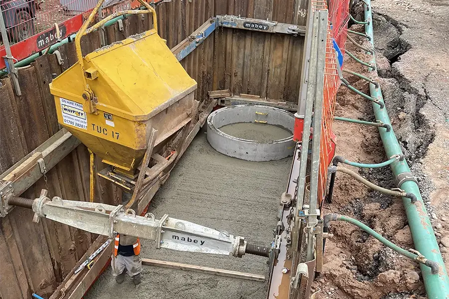 Deep excavation for pipes on an EI Groundwork site
